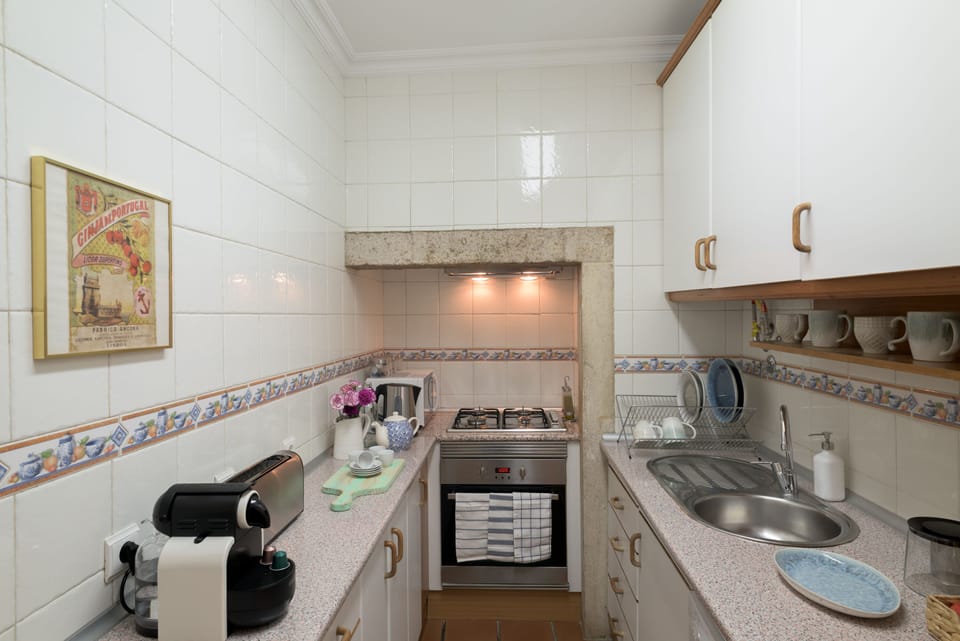 Apartment, 2 Bedrooms | Private kitchen | Full-size fridge, stovetop, dishwasher, espresso maker