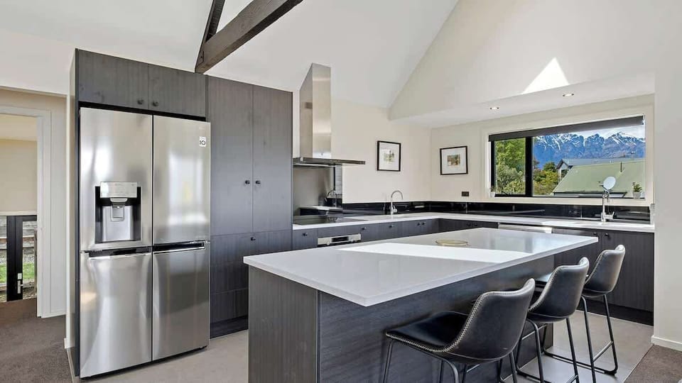Main Kitchen 