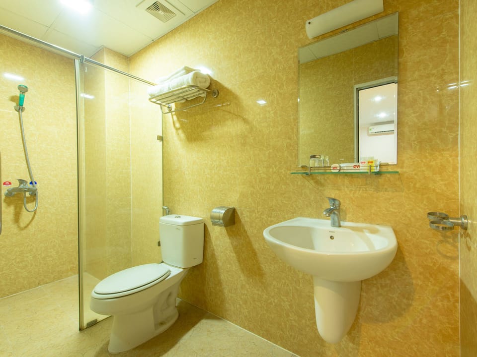 OYO 417 Truong Son Hotel Hotel in Hanoi