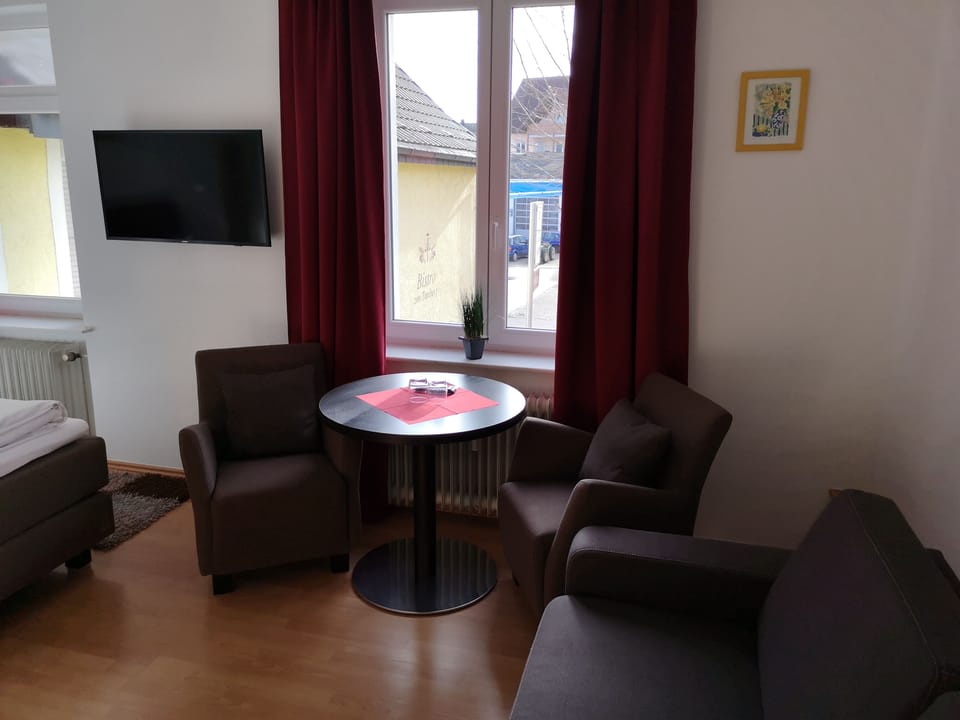 Classic Quadruple Room | In-room safe, desk, blackout drapes, iron/ironing board