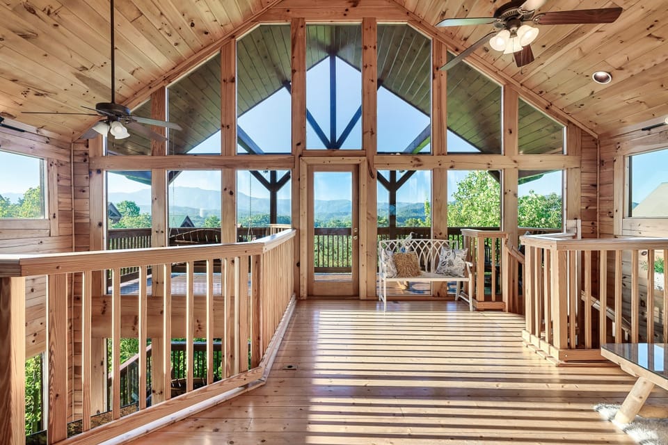 Experience the Best Views of the Great Smoky Mountains!
