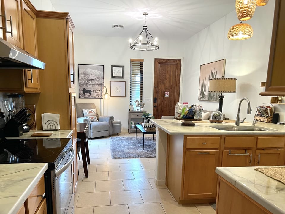 Perfect kitchen space for gourmet meal preparation, watching TV, or relaxing.