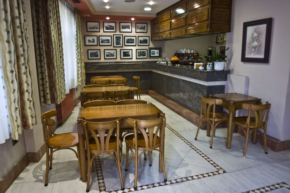 Coffee shop