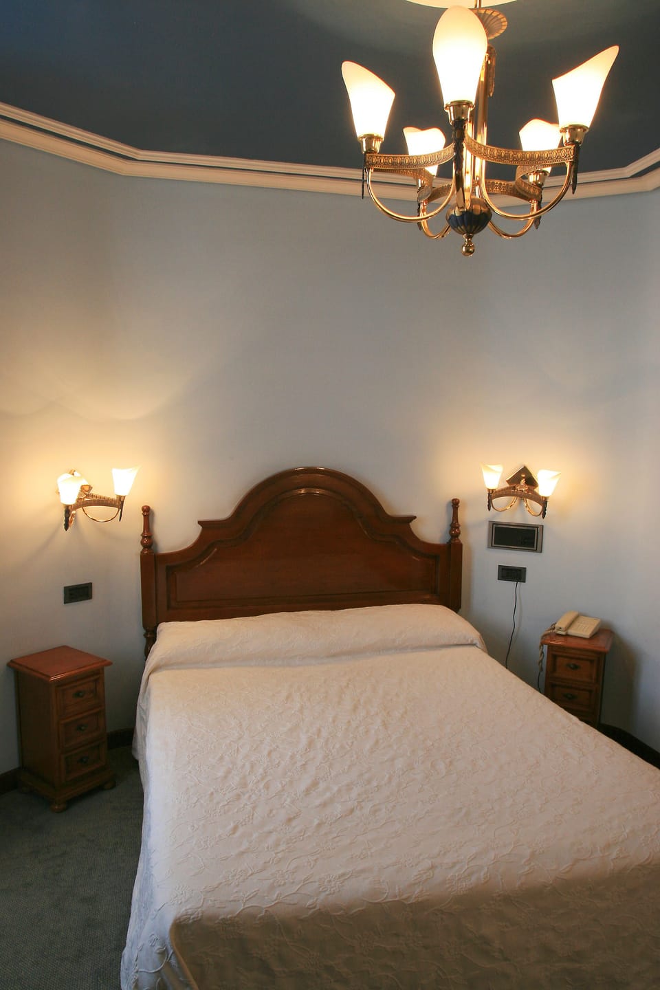 Double Room | In-room safe, desk, free WiFi