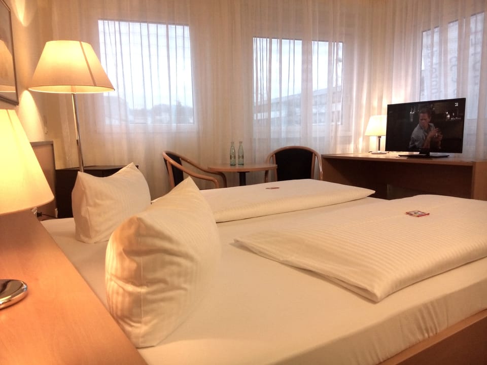 Double Room | Premium bedding, memory foam beds, desk, iron/ironing board