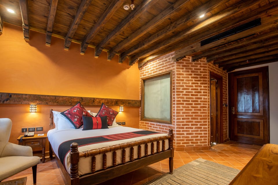 Heritage Deluxe 10% on food & beverage and spa | Premium bedding, minibar, in-room safe, desk