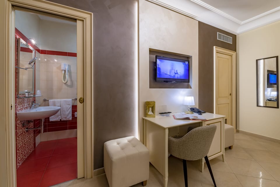 Superior Room, City View (202) | Premium bedding, down comforters, desk, soundproofing