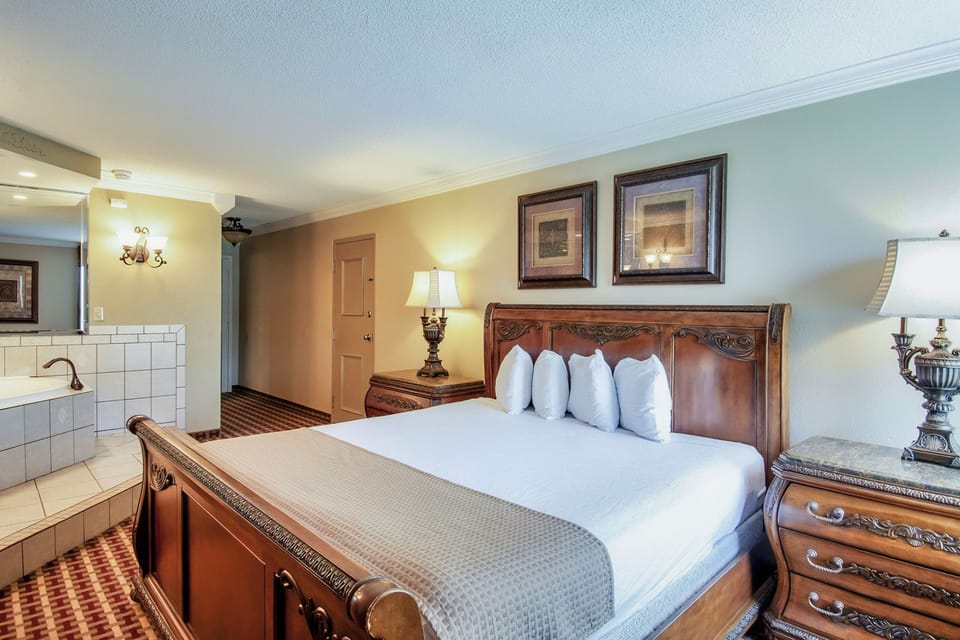Desk, blackout drapes, iron/ironing board, free WiFi
