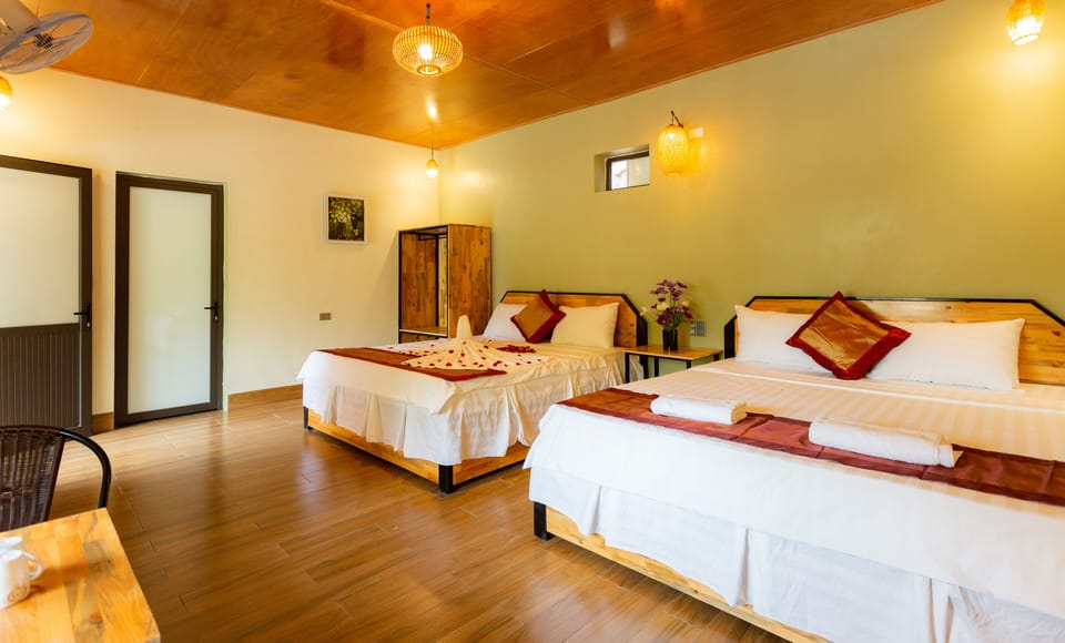 Family Room | Premium bedding, memory foam beds, minibar, in-room safe