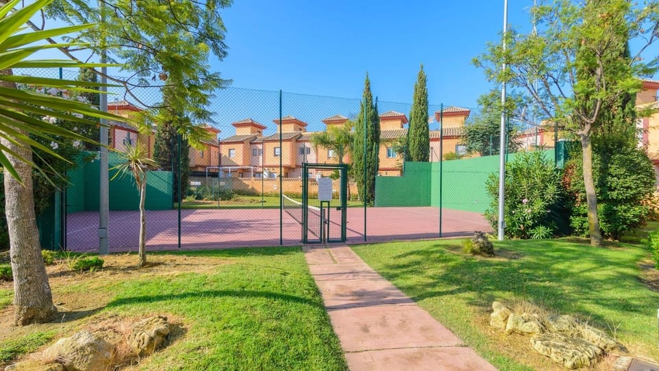 Sport court