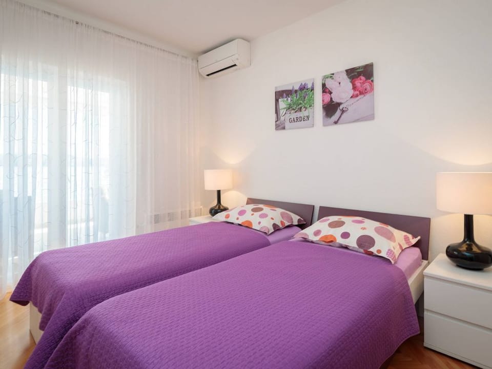 Second bedroom with top quality AC - luxury first floor apt. ALENKA