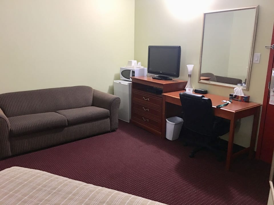 Double Room, 2 Double Beds | Room amenity