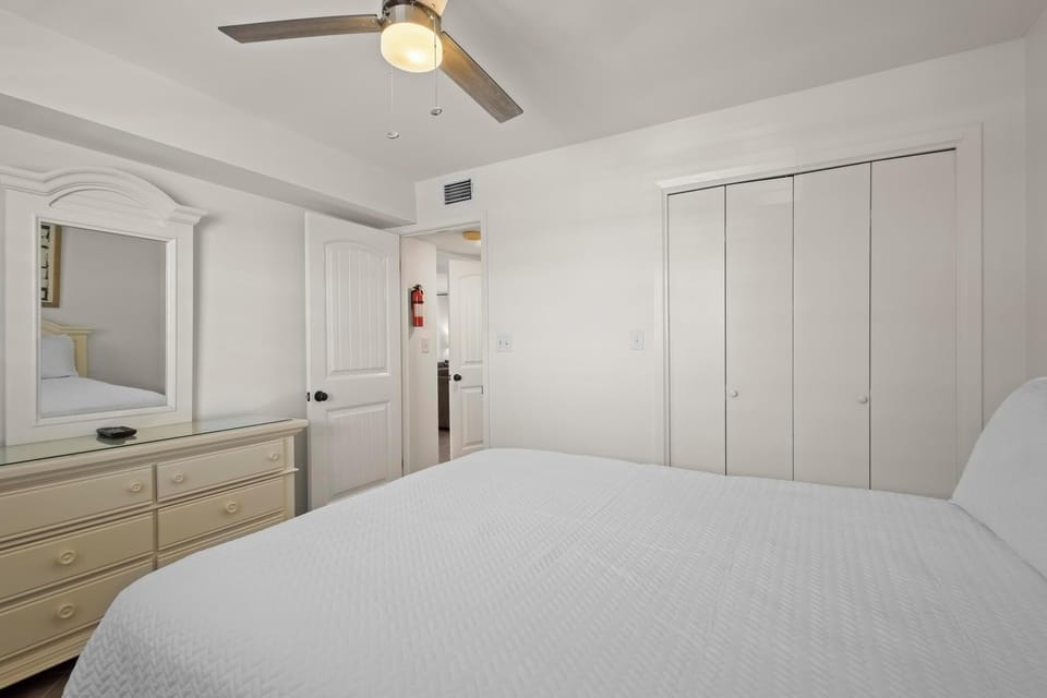 Guest bedroom