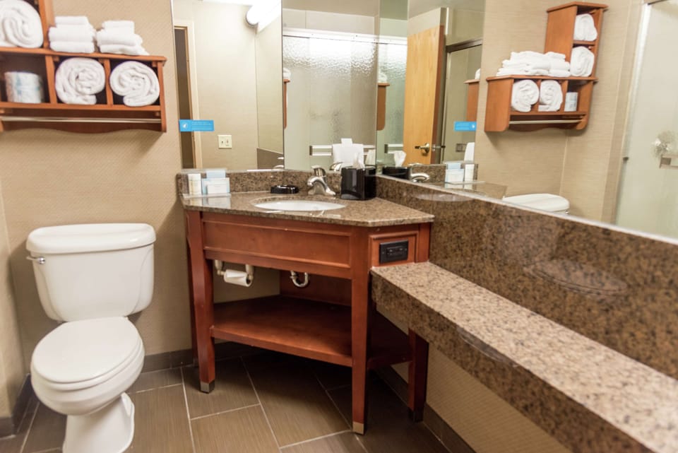 Desk, iron/ironing board, free cribs/infant beds, free WiFi