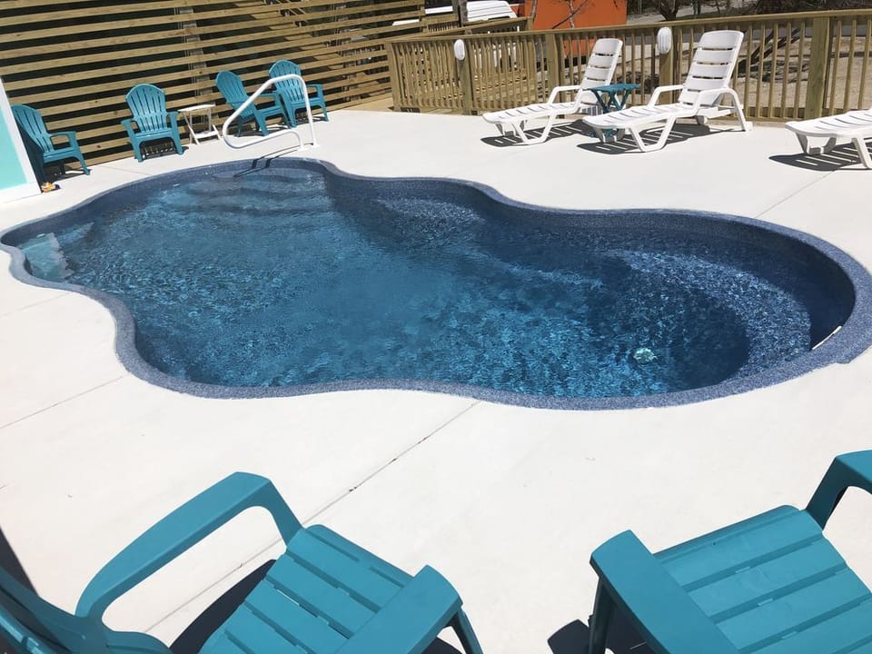 Heated Private Pool (March-October)