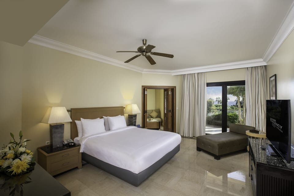 Diplomatic Two-Bedroom Suite | Hypo-allergenic bedding, down comforters, minibar, in-room safe
