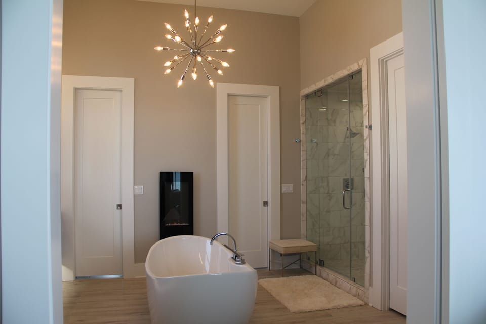 Hard day on the beach?  Relax in peace in your large soaking tub.