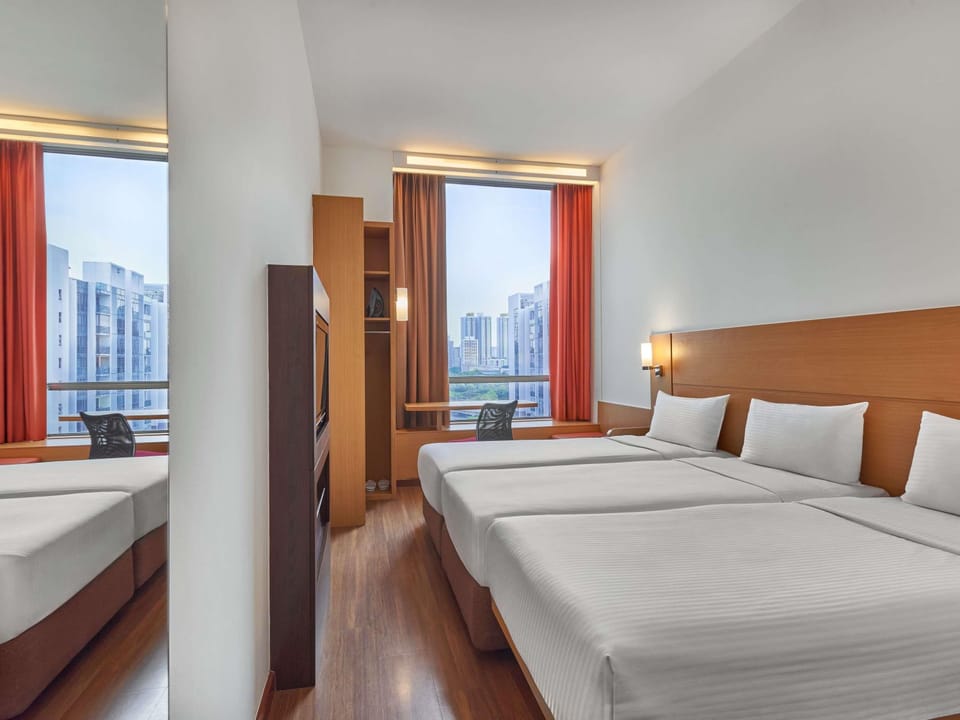 Standard Room, 3 Twin Beds | In-room safe, desk, laptop workspace, blackout drapes