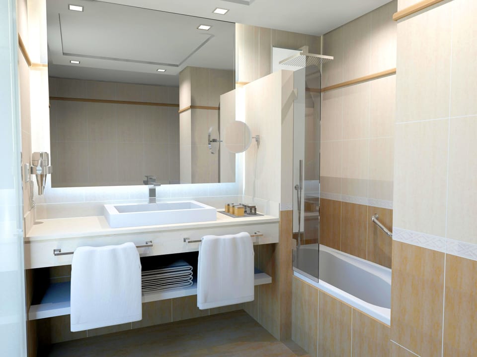 Standard Room | Bathroom | Combined shower/tub, free toiletries, hair dryer, towels