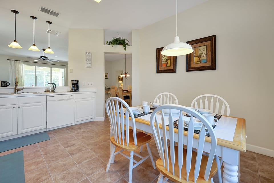 Kitchen diner