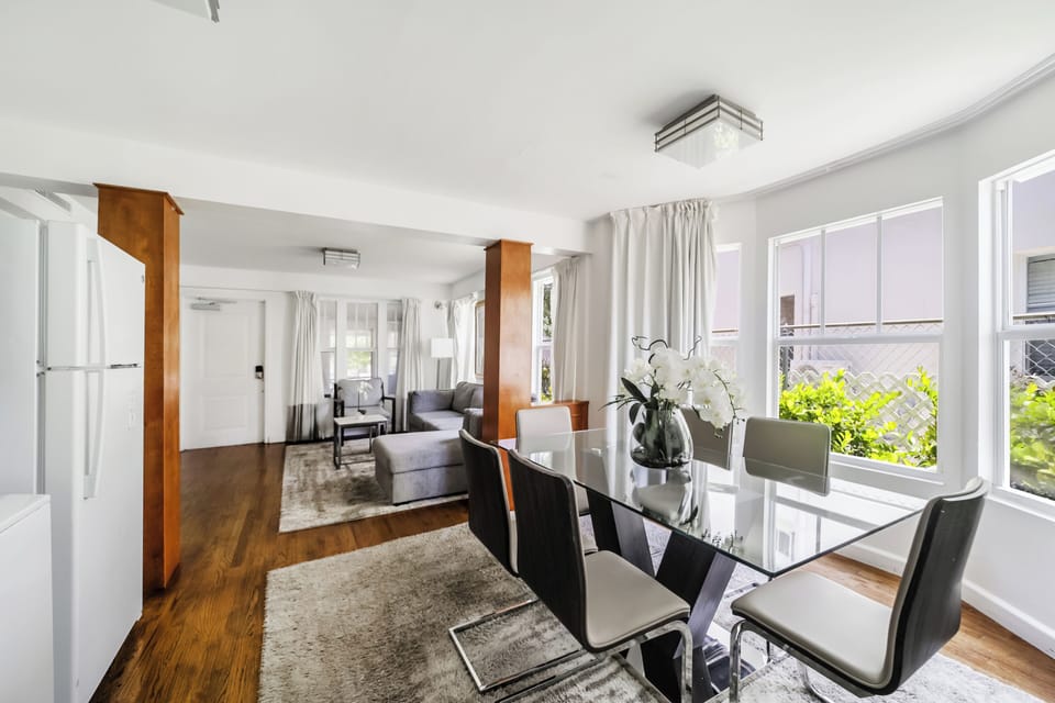 Family Apartment, 2 Bedrooms, Kitchen | Egyptian cotton sheets, premium bedding, down comforters, pillowtop beds