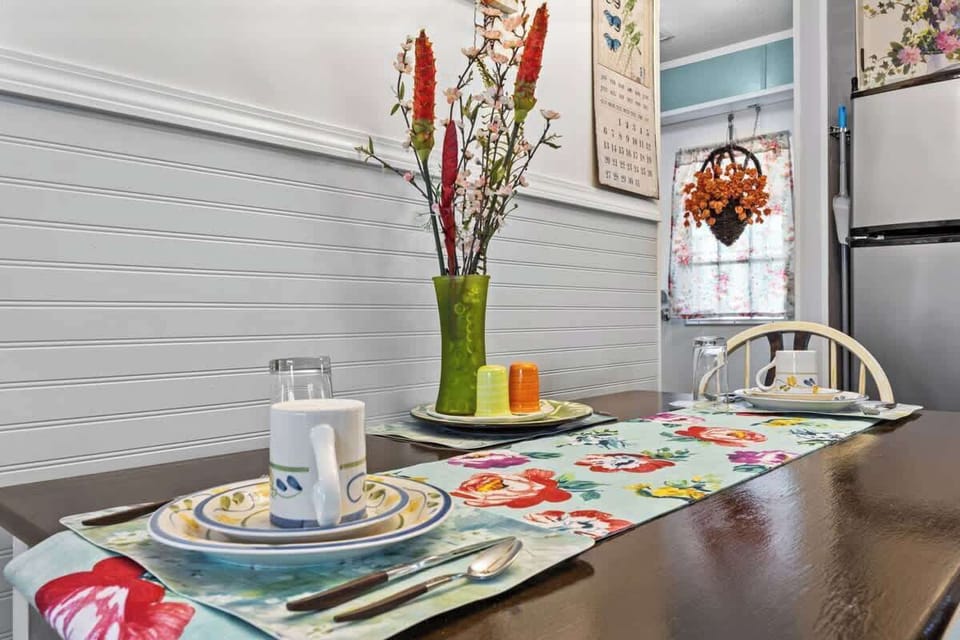 Settle Into A Cheerful Tropical Setting  Where Dinner Feels Like A Getaway ️. Your Ordered-In Meal  Is On The Way—So Sit Back, Relax, And Savor The Comfort Of Good Food And Even Better Moments .