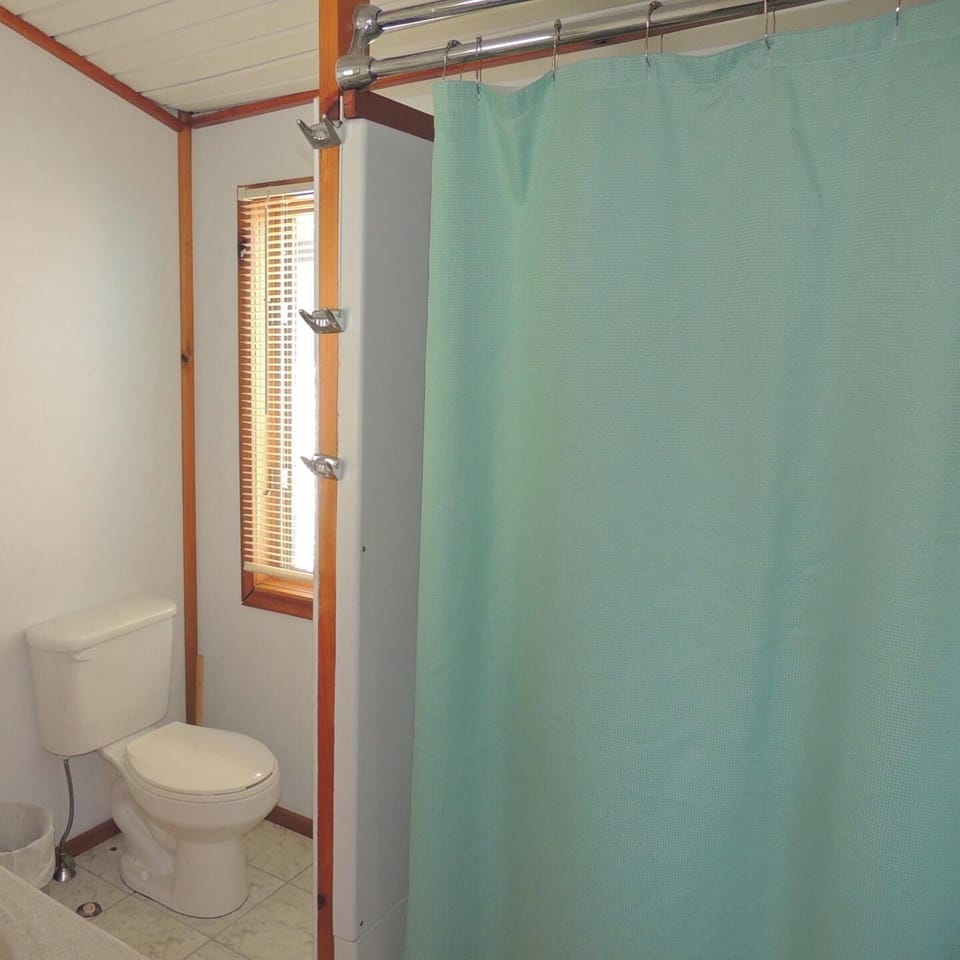 22 Bathroom