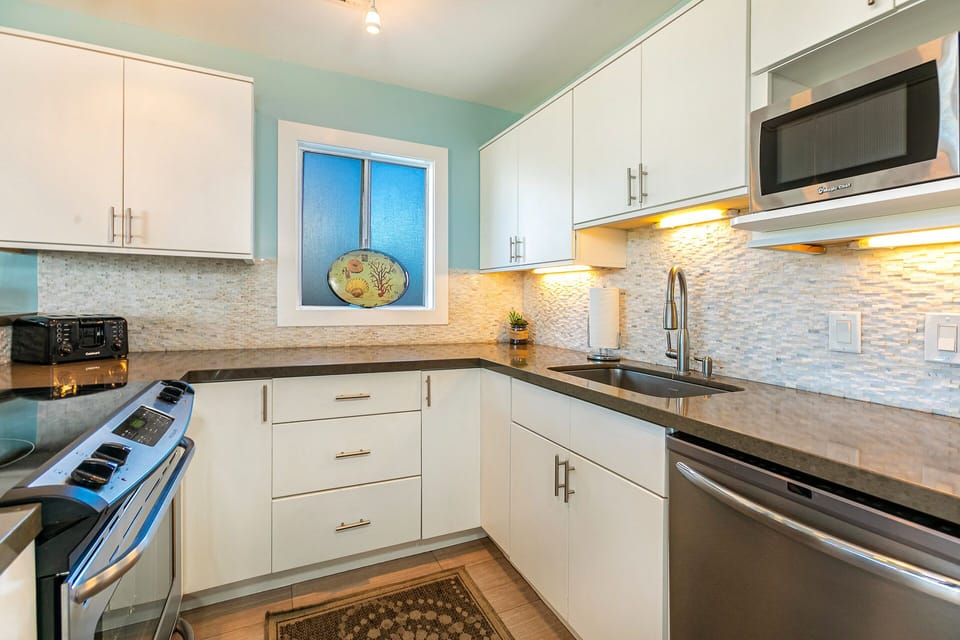 Beautifully remodeled kitchen