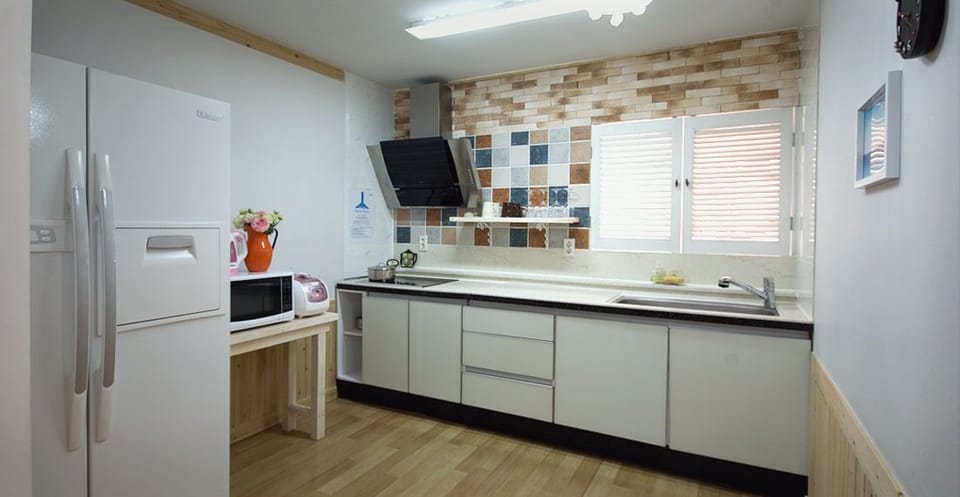 Private kitchenette