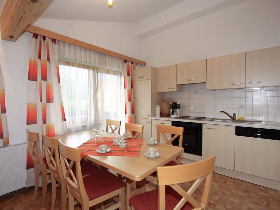 Room, Property, Furniture, Building, Interior Design, House, Dining Room, Floor, Kitchen, Table