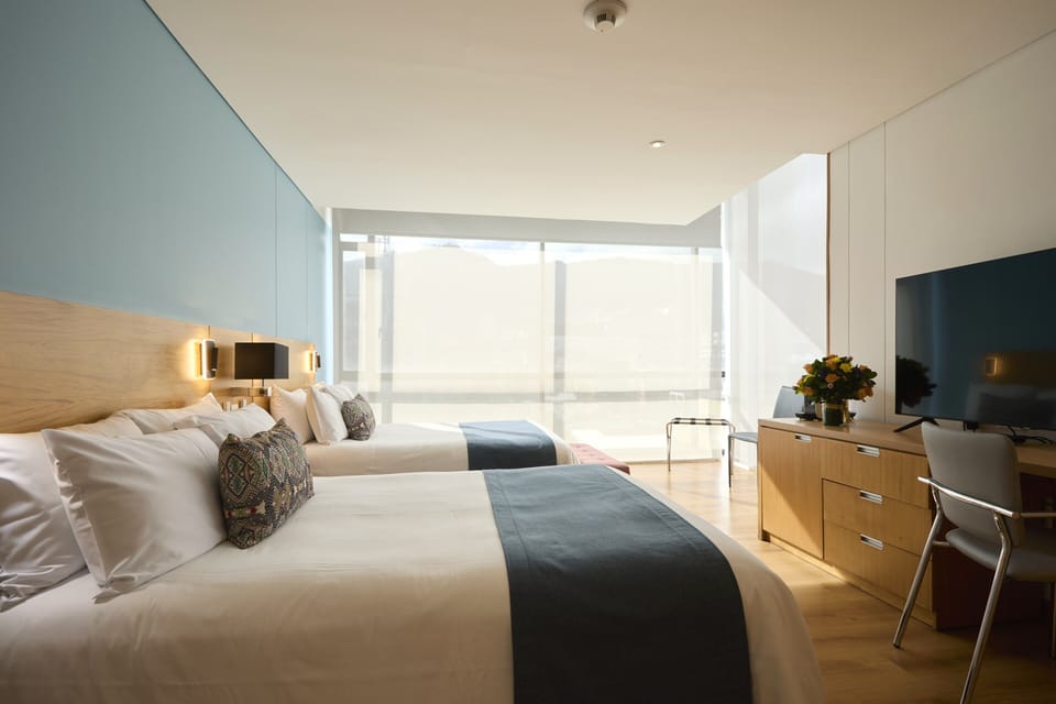 Twin Room | Premium bedding, in-room safe, desk, blackout drapes
