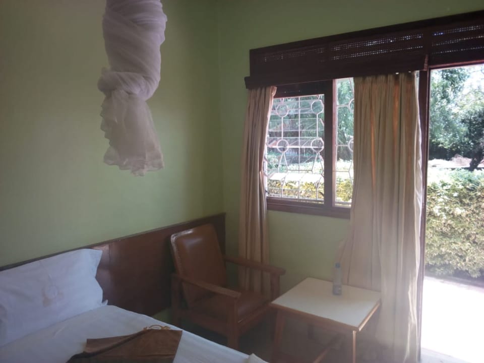 Double Room | Desk, blackout drapes, free WiFi, bed sheets