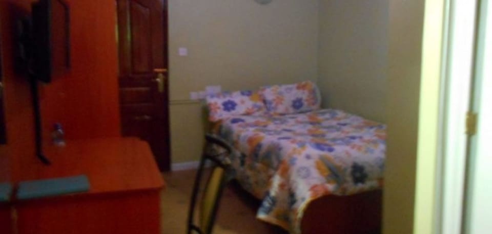 Standard Room | Desk, free WiFi, bed sheets