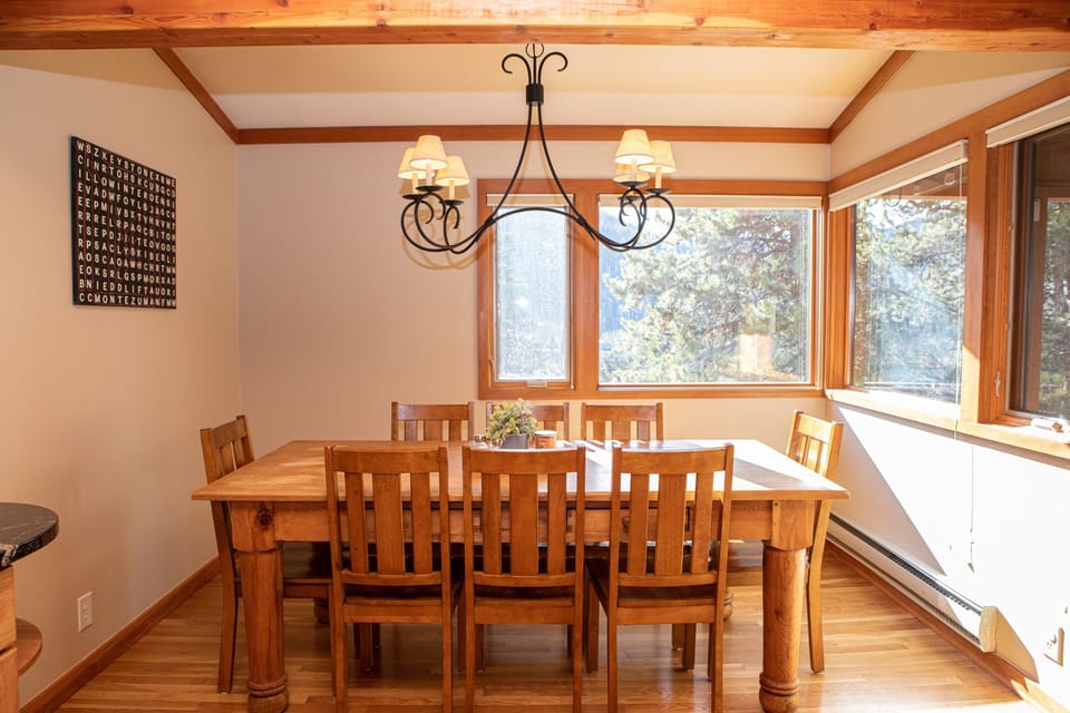 Townhome, 3 Bedrooms | Dining