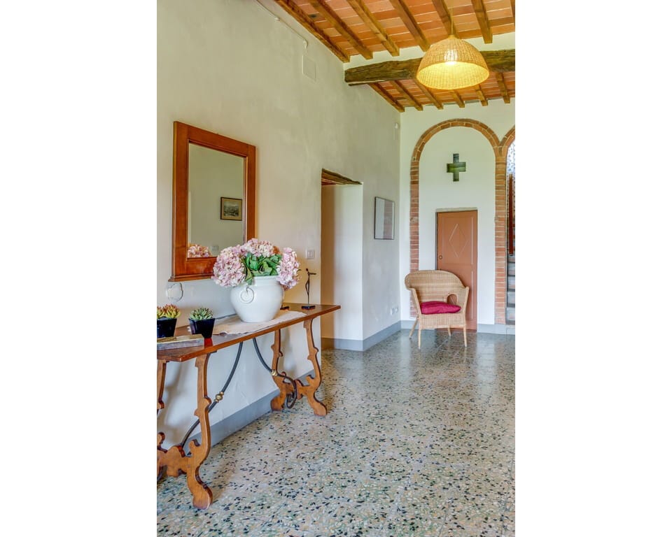 Furniture, Property, Picture Frame, Plant, Building, Wood, Flower, Lighting, Interior Design, Window