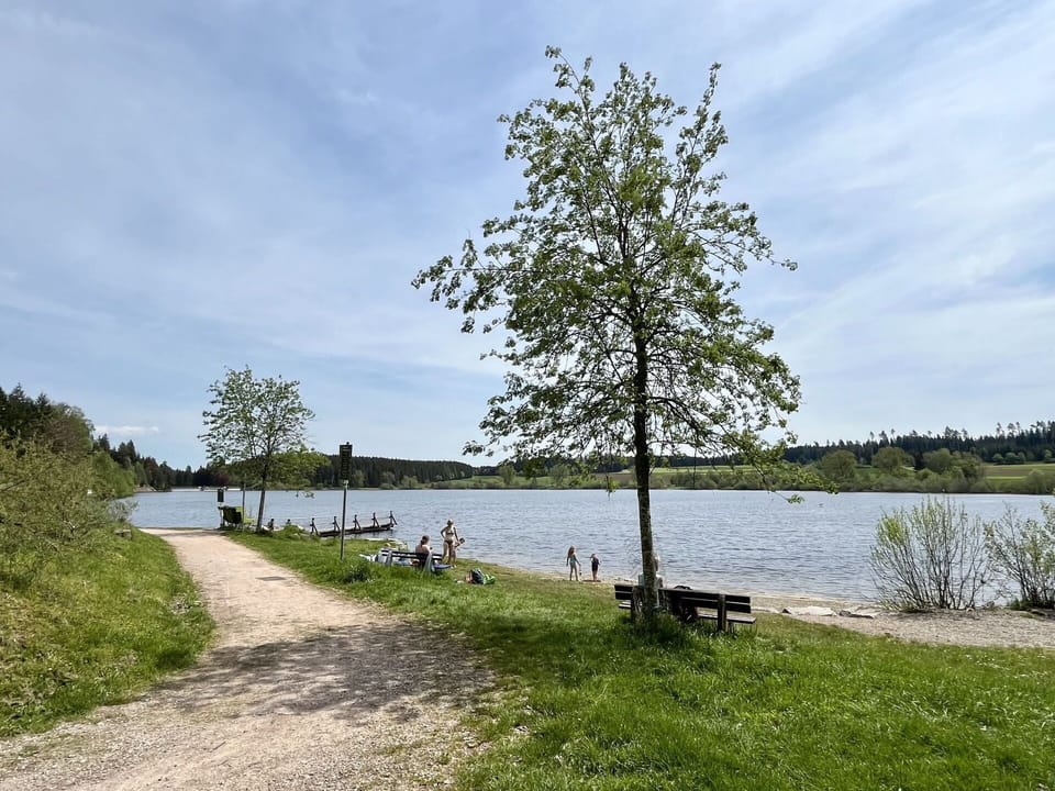 Water, Body Of Water, Bank, Waterway, Lake, Recreation, Coastal And Oceanic Landforms, Shore, Reservoir