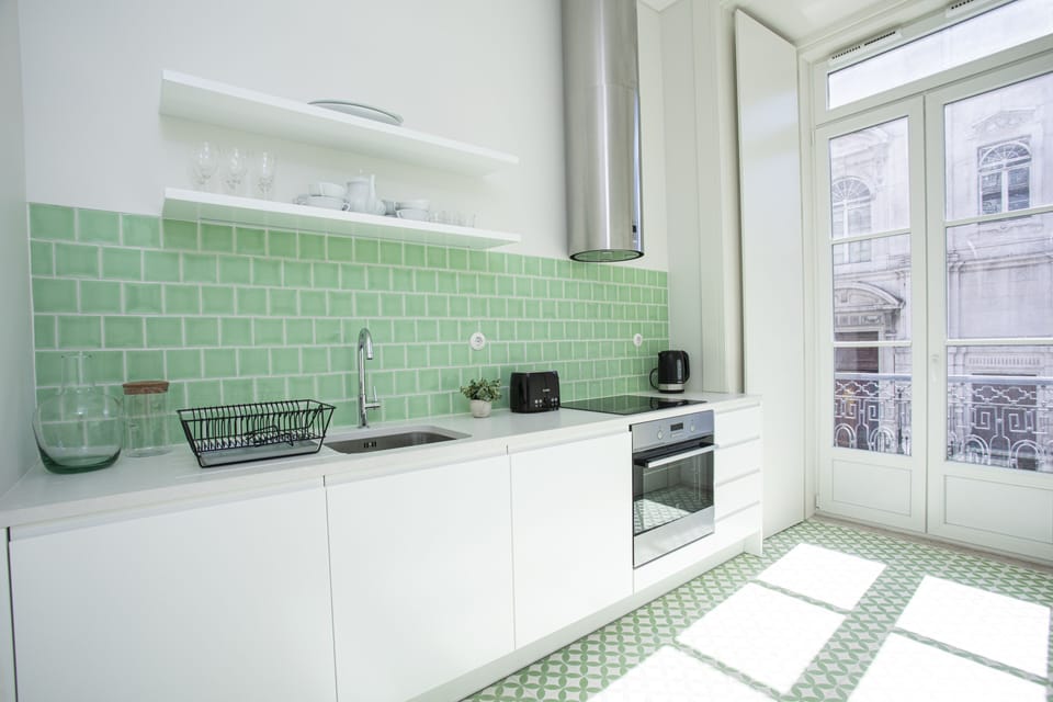 Standard Apartment, 1 Bedroom | Private kitchen | Full-size fridge, microwave, oven, stovetop