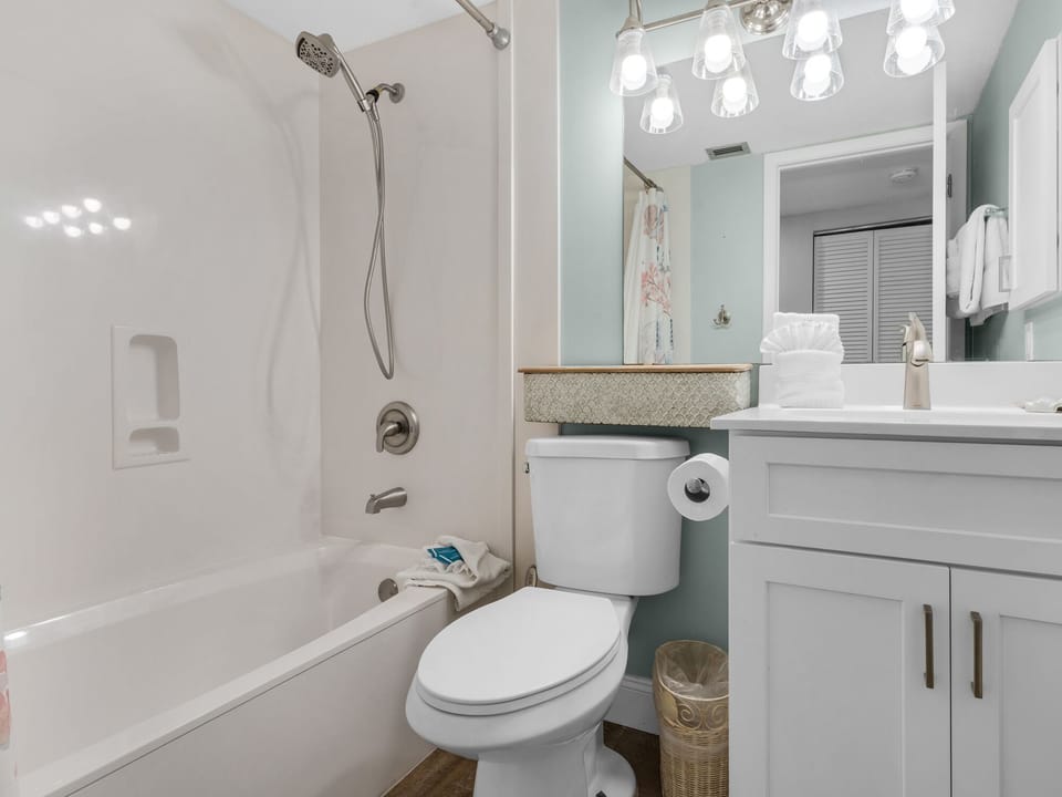 Bathroom 2 With Tub Shower Combo