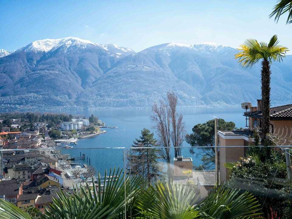 Mountainous Landforms, Body Of Water, Mountain, Hill, Mountain Range, Highland, Coastal And Oceanic Landforms, Hill Station, Coast, Lake