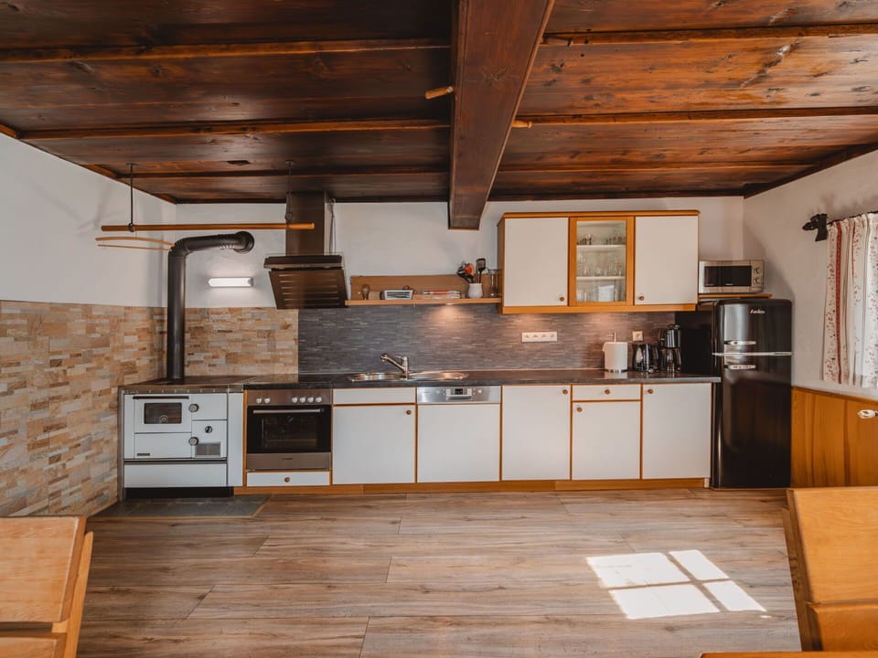 Flooring, Wood, Kitchen, Ceiling, Floor, Interior Design, Furniture, Countertop, Major Appliance, Lighting