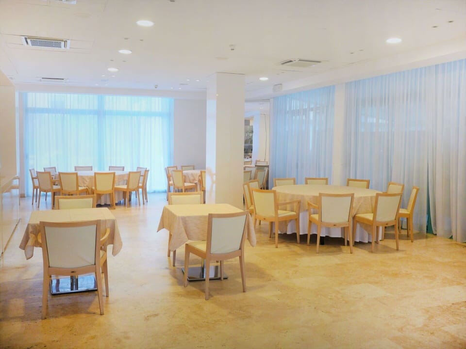 Furniture, Chair, Building, Wood, Hall, Floor, Flooring, Table, Hardwood, Function Hall