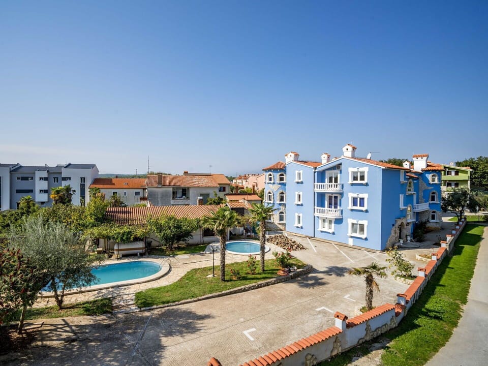 Property, Residential Area, Building, Neighbourhood, Town, House, Real Estate, Apartment, Home, Human Settlement