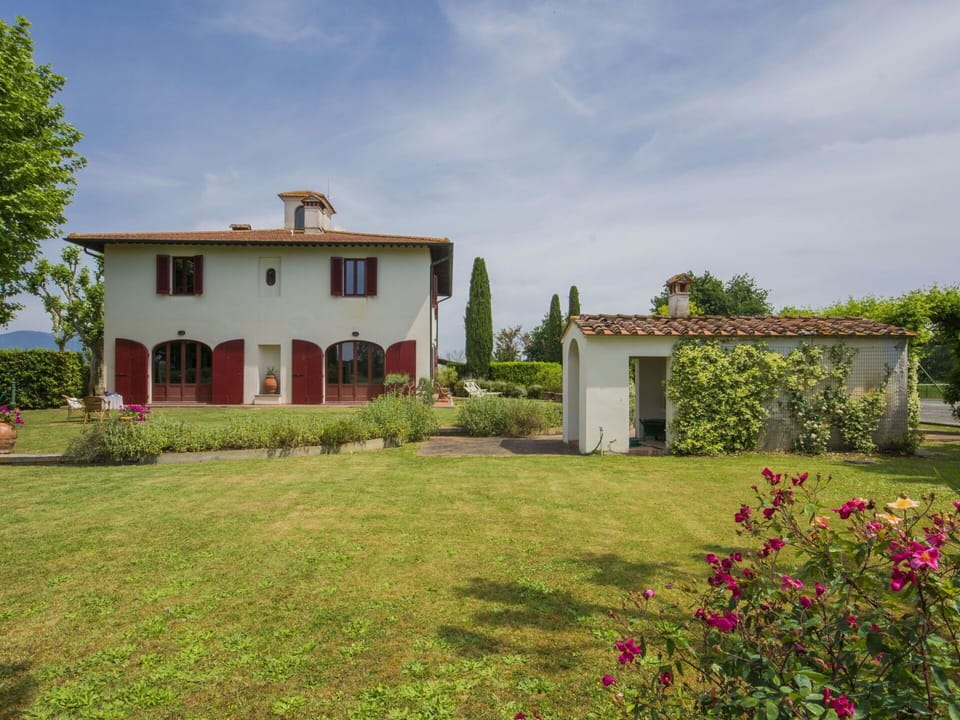 Property, House, Real Estate, Land Lot, Building, Home, Farmhouse, Residential Area, Rural Area, Estate