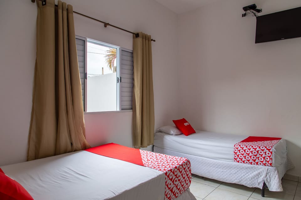 Triple Room, Multiple Beds | Free WiFi