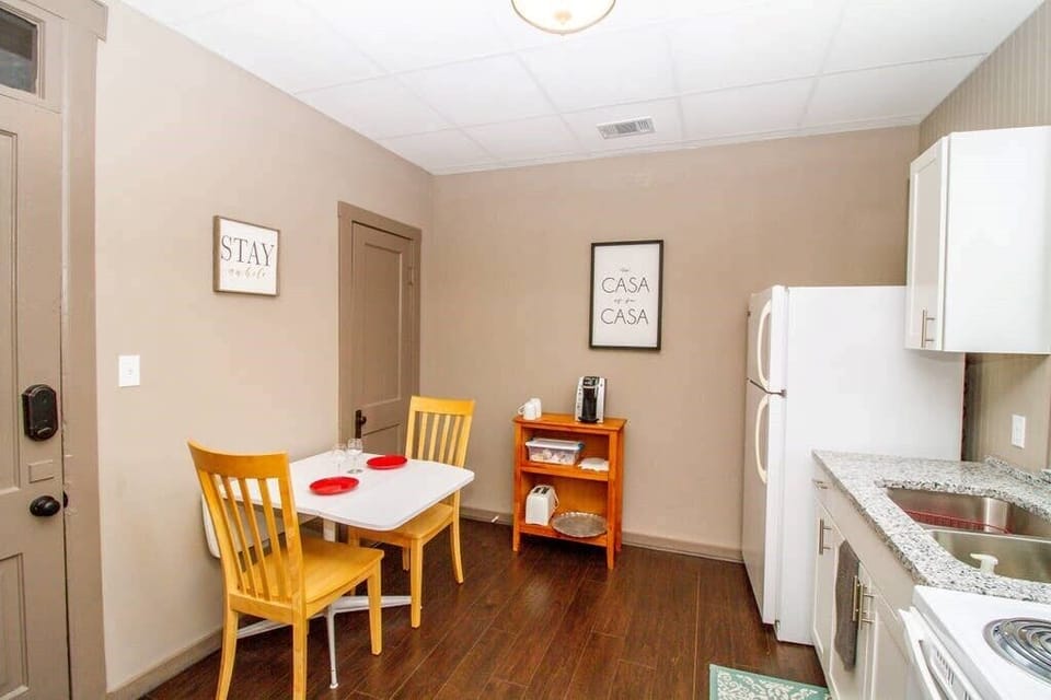 17aa534d 699f 498b a915 f64de14dc2fb (1)