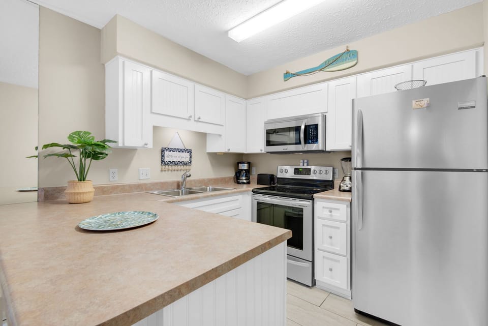Kitchen has everything you need