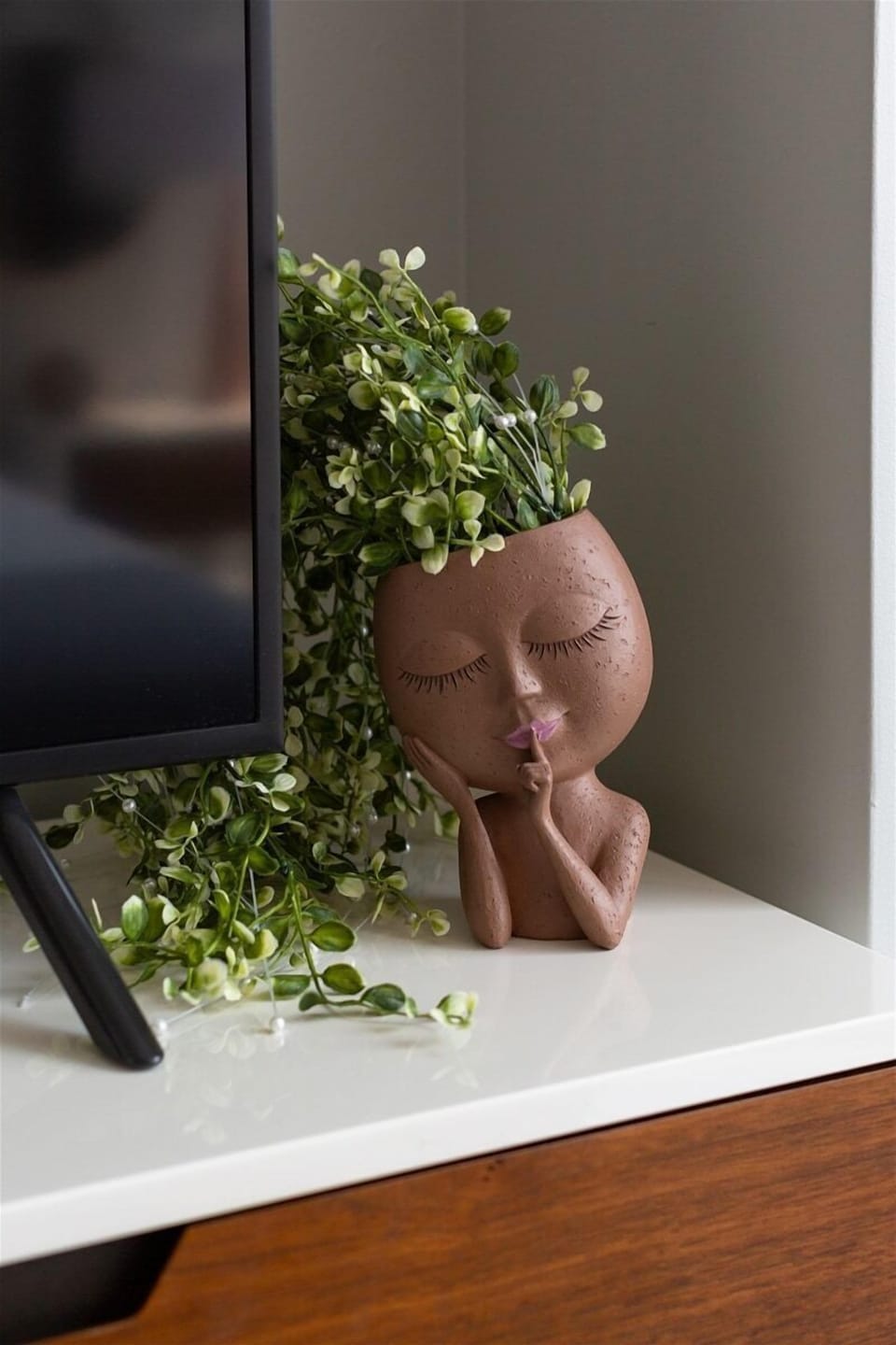 Bedroom decor