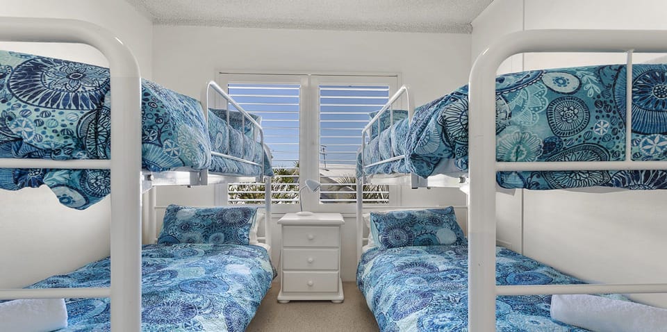 2nd Bedroom - Bunk Room