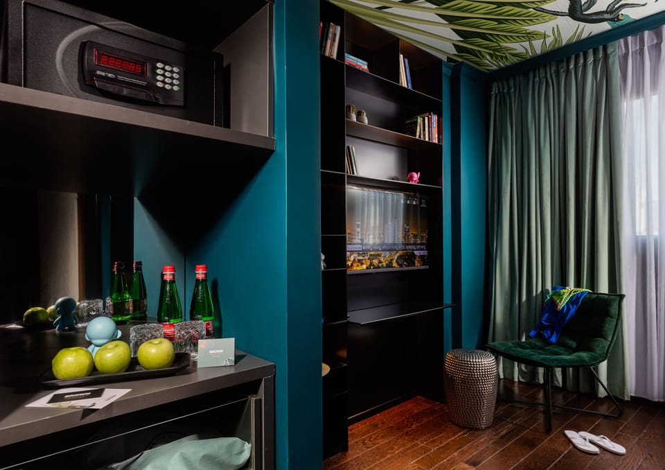 Room amenity