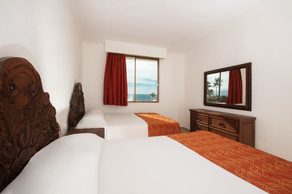 Superior Suite, 2 Bedrooms | In-room safe, desk, bed sheets